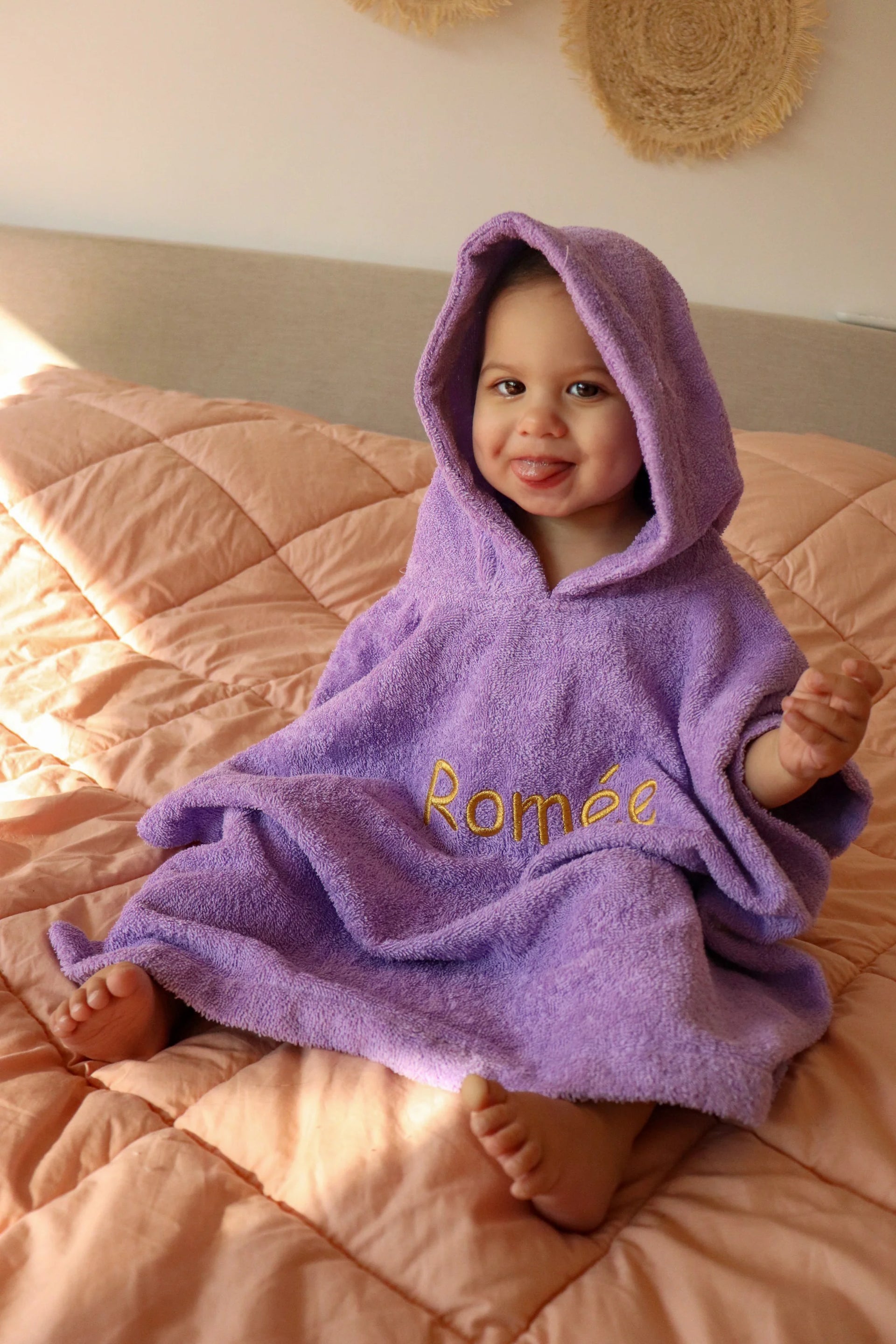 badponcho met geborduurde naam