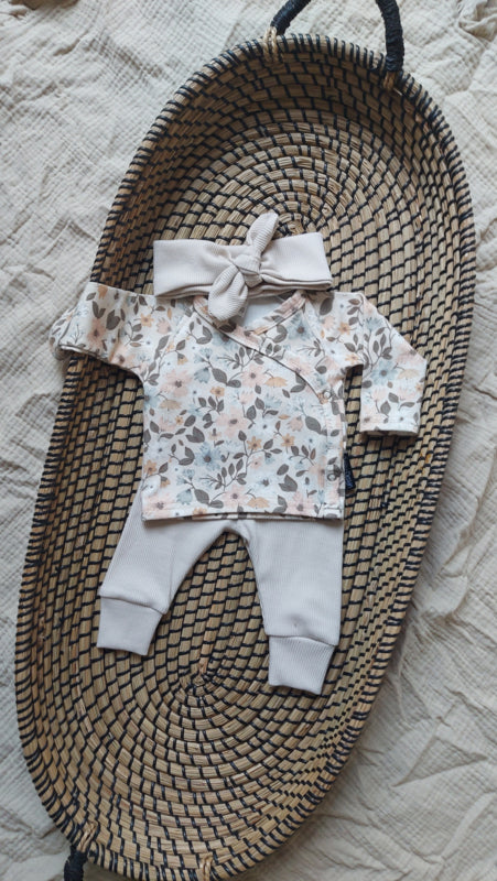 Newborn Setje flowers ecru