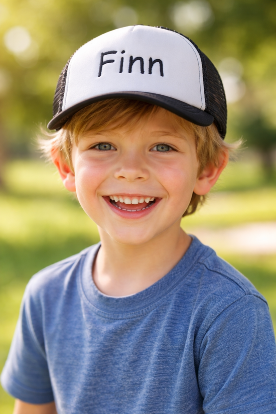 trucker cap met geborduurde naam