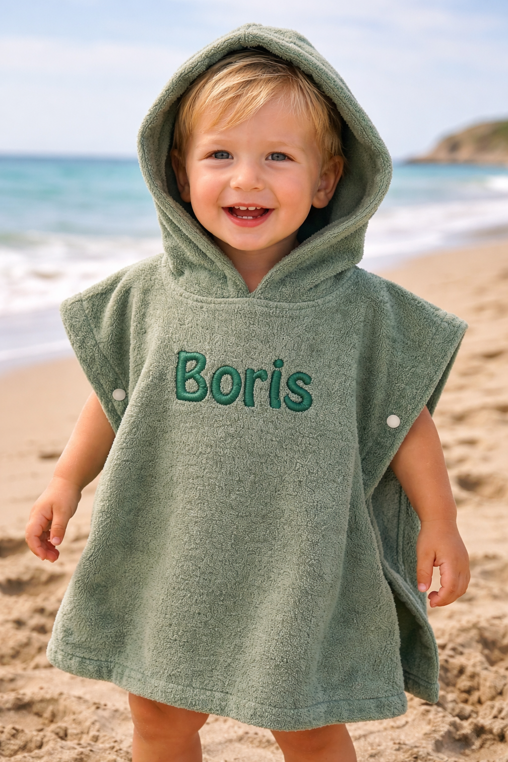 Badponcho oldgreen met Naam geborduurd | Gepersonaliseerd voor Baby & Kind