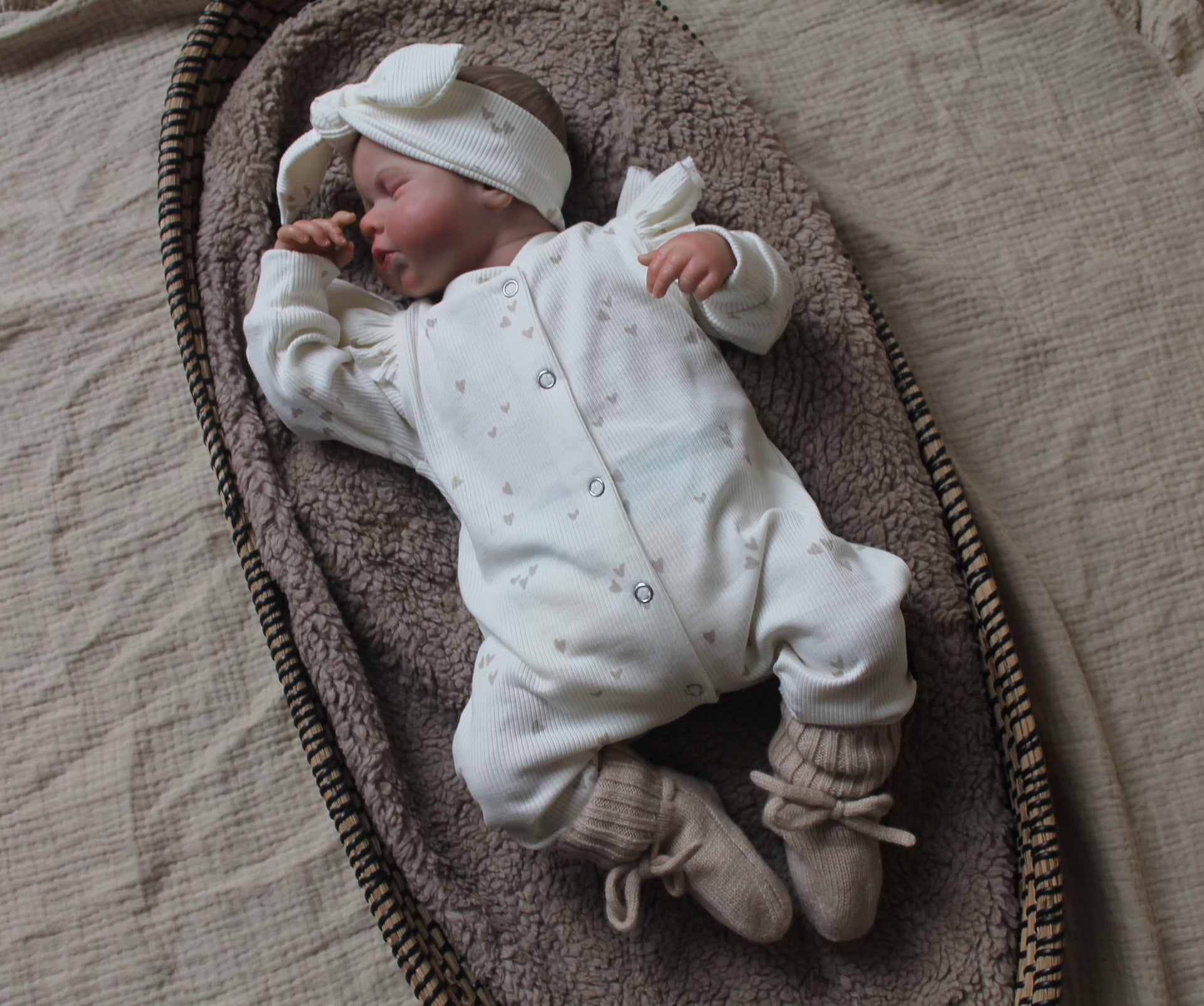 Boxpakje hartjes beige