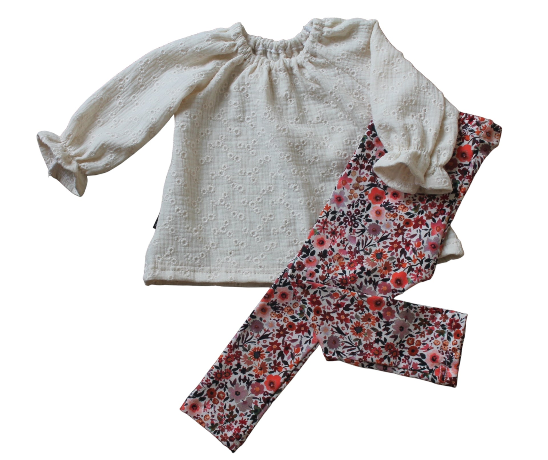 Broderie blouse met geborduurde bloemetjes naturel