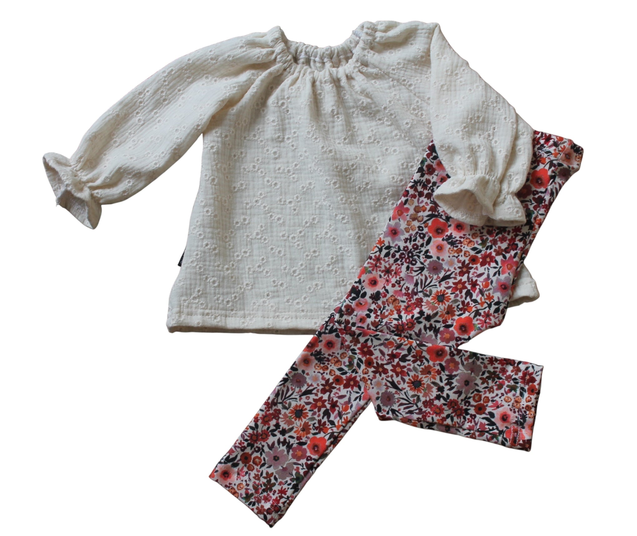 Broderie blouse met geborduurde bloemetjes naturel