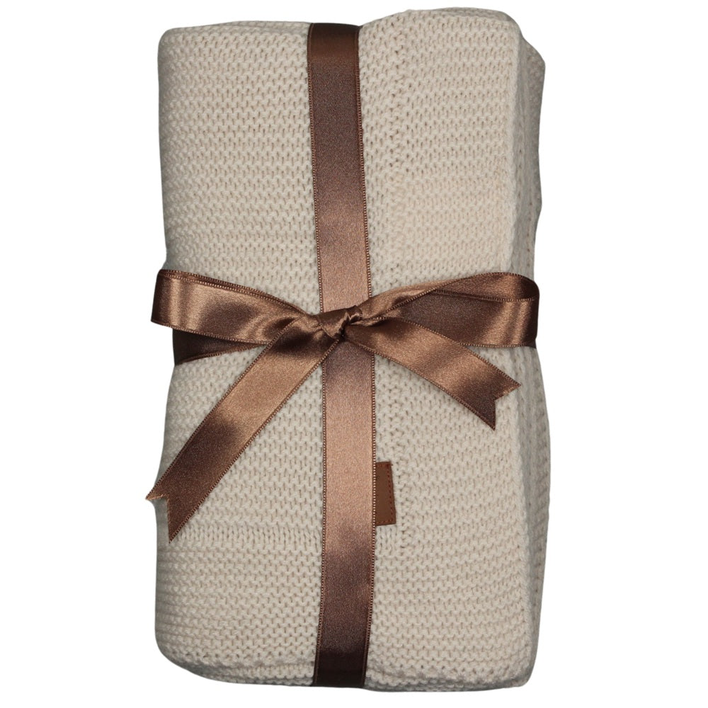 Zachte gebreide babydeken 100% Acryl Beige met geborduurde naam