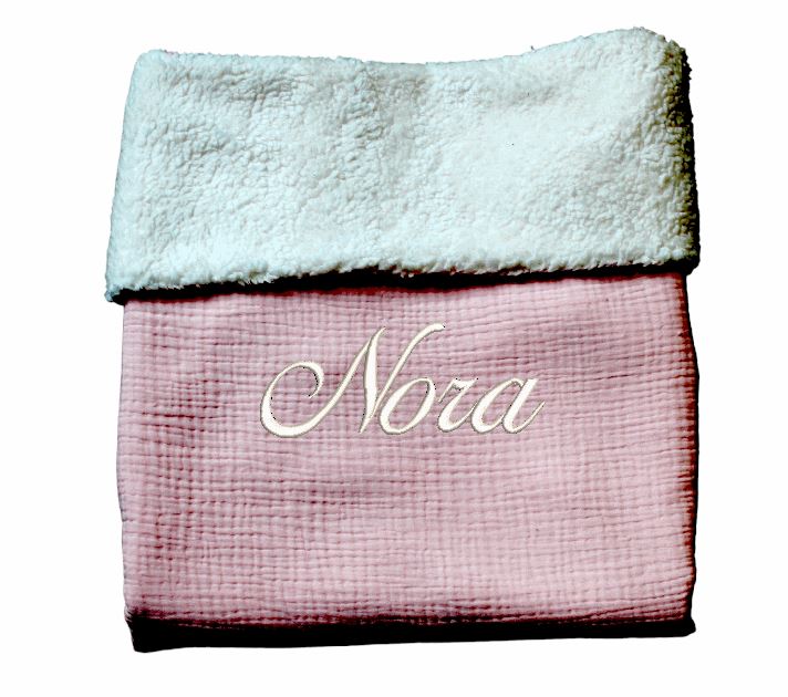 Babydeken met geborduurde naam