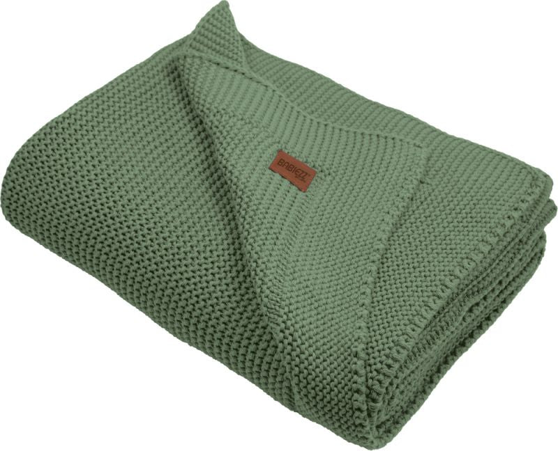 Gebreide babydeken 100% Biologisch Katoen Sage green met geborduurde naam